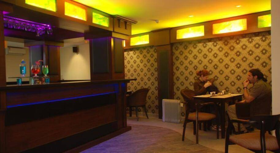 Classic Diplomat Hotel