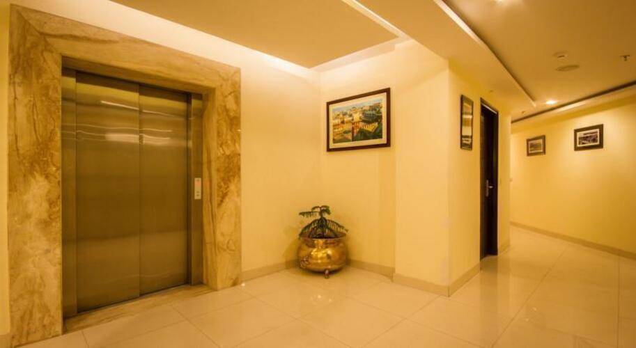 Classic Diplomat Hotel