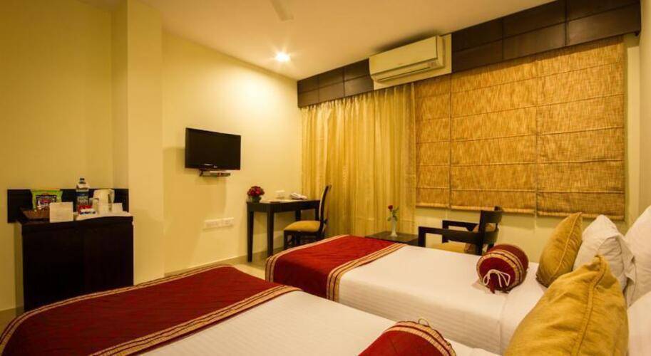 Classic Diplomat Hotel