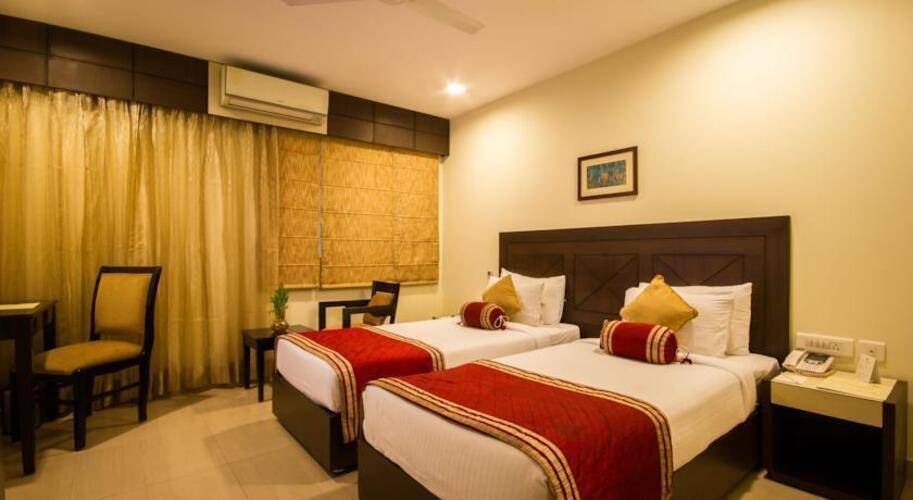 Classic Diplomat Hotel