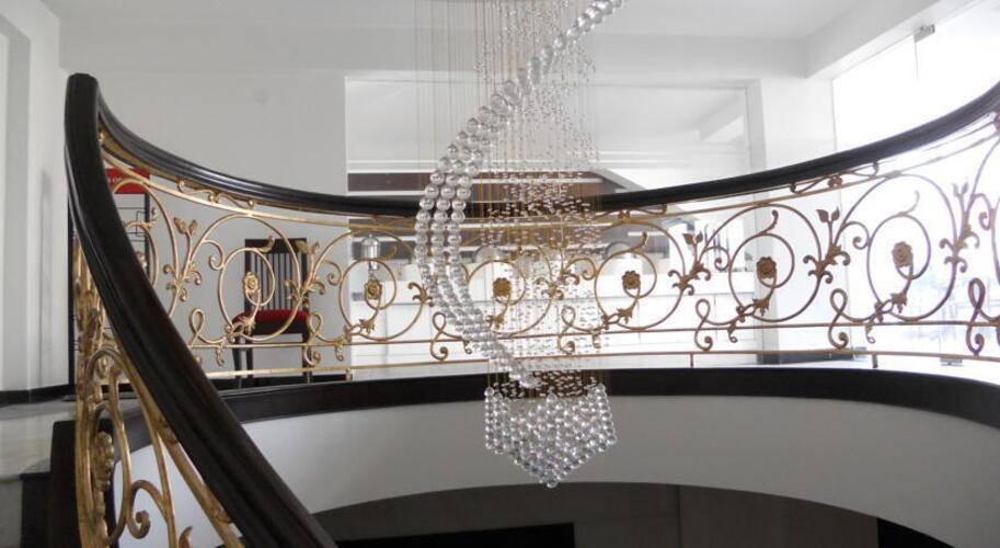 Grand Godwin Hotel
