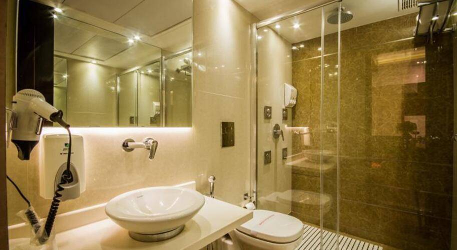 Grand Godwin Hotel