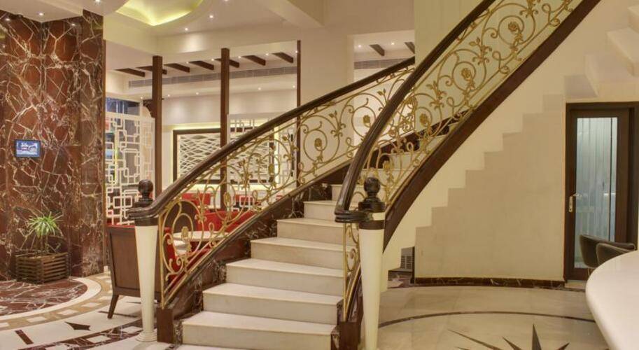 Grand Godwin Hotel