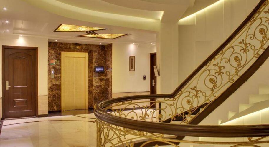 Grand Godwin Hotel