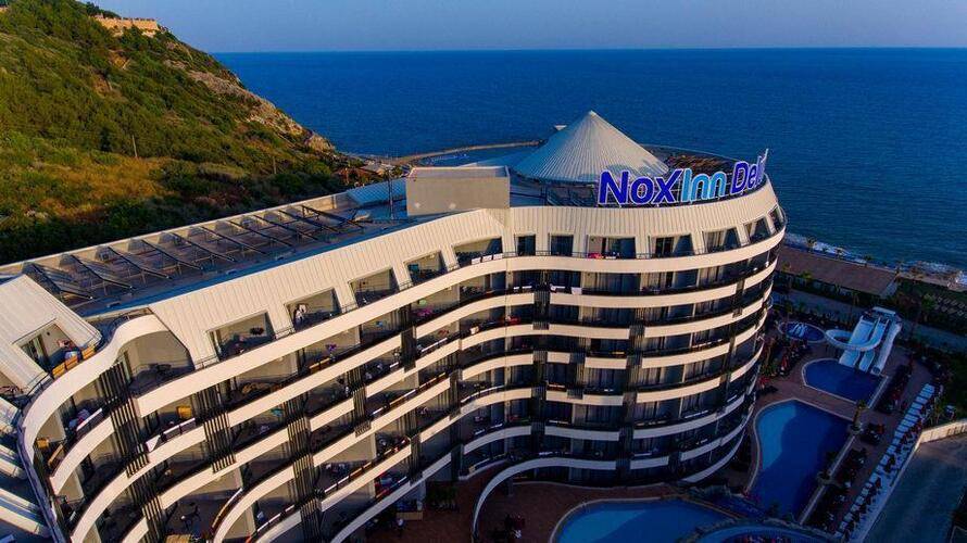 Noxinn Deluxe Hotel