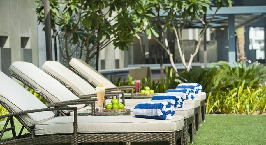 Damac Maison Cour Jardin