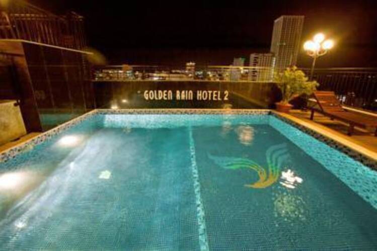 Golden Rain 2 Hotel