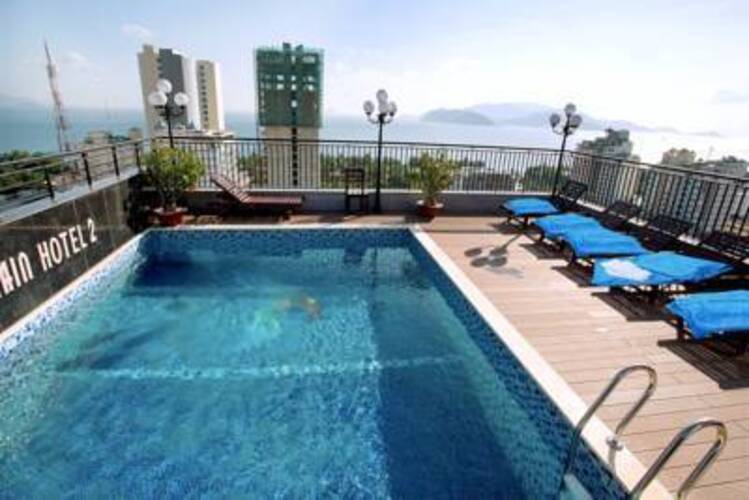Golden Rain 2 Hotel