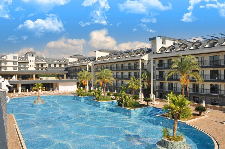 Dream World Palace (Ex.Crystal Sunhill Resort)