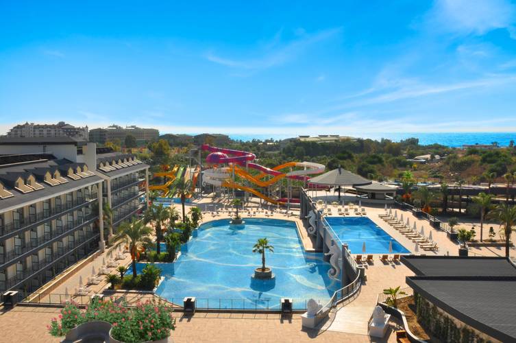 Dream World Palace (Ex.Crystal Sunhill Resort)