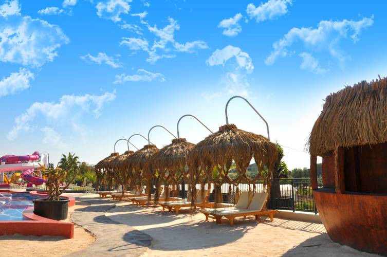 Dream World Palace (Ex.Crystal Sunhill Resort)