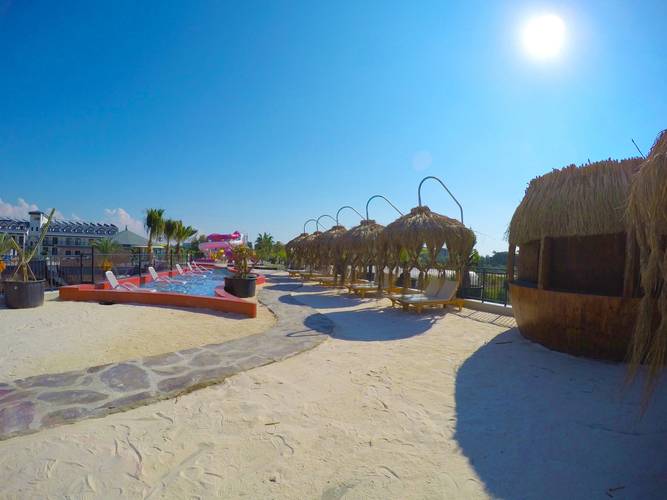 Dream World Palace (Ex.Crystal Sunhill Resort)