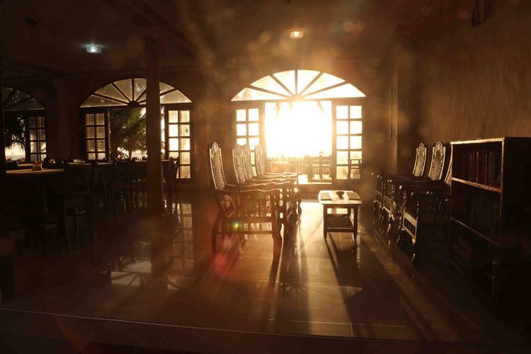 Oasis Beach Resort
