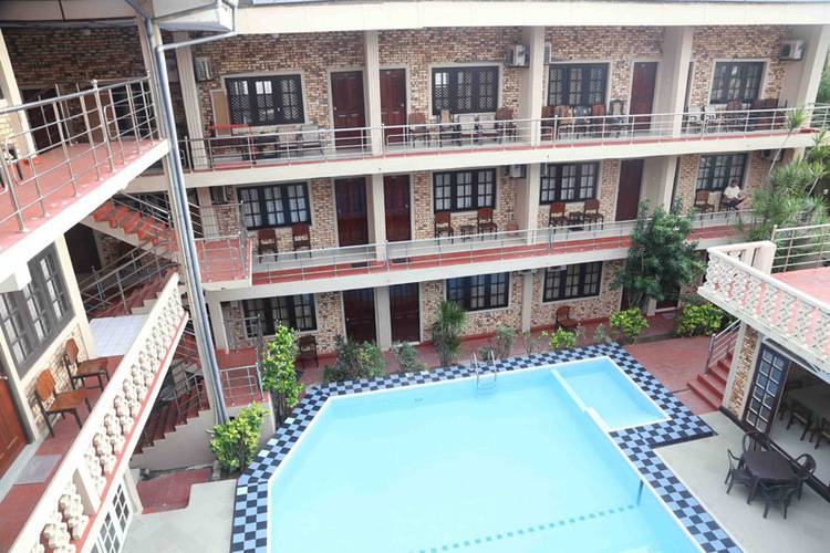 Oasis Beach Resort