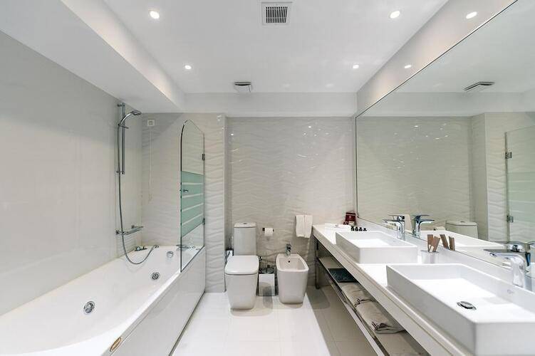 Pomegranate Wellness Spa Hotel
