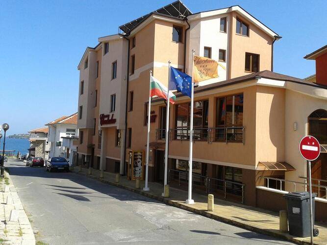 Chuchulev Hotel