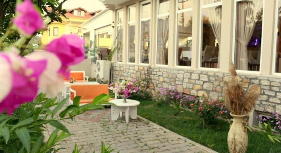 Caria Royal Hotel