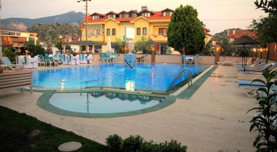 Caria Royal Hotel