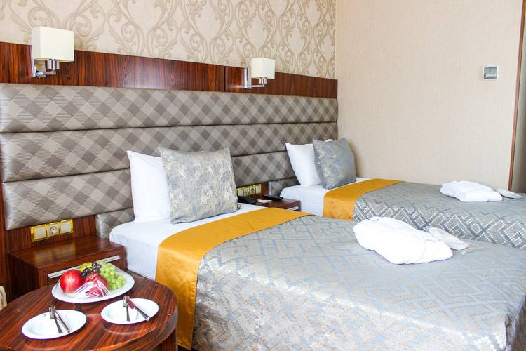 Midmar Deluxe Hotel