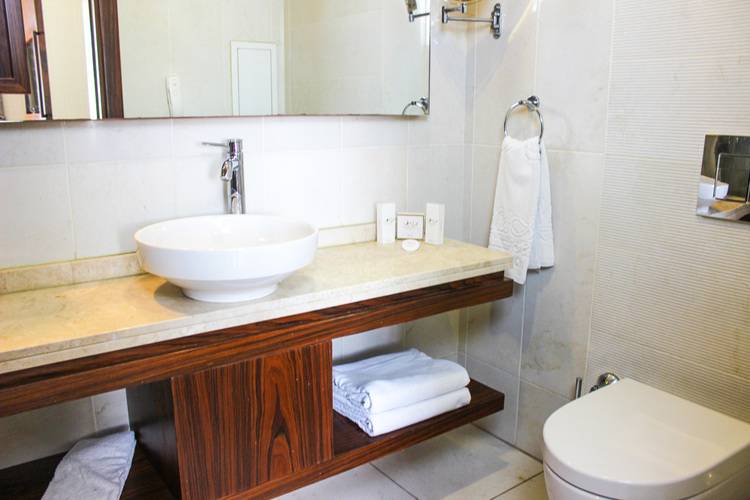 Midmar Deluxe Hotel
