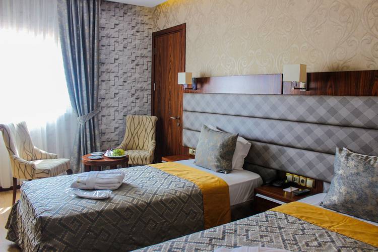 Midmar Deluxe Hotel