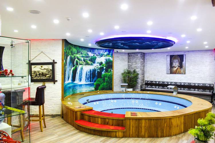 Midmar Deluxe Hotel