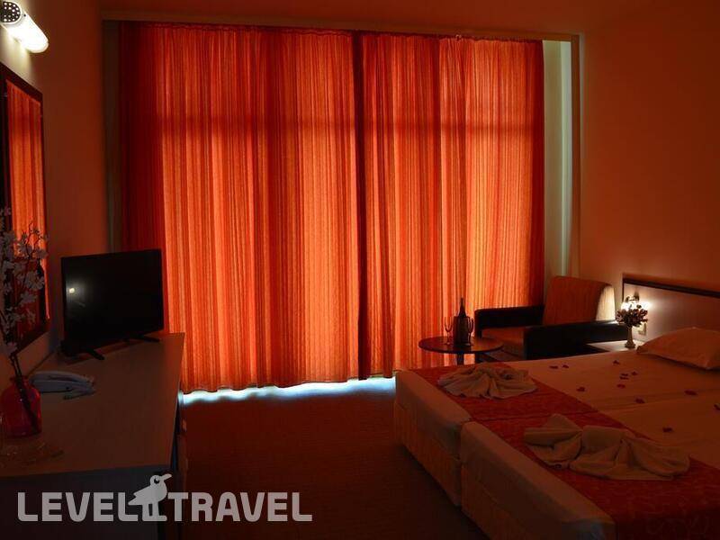 Фотография Julia Hotel