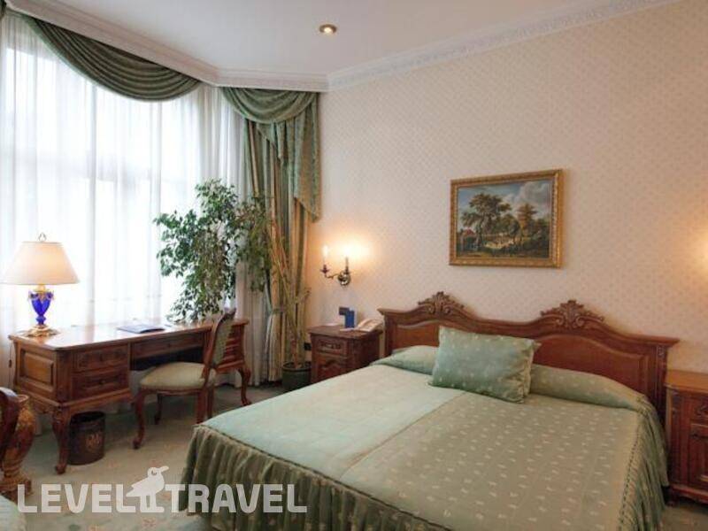 Фотография Grand Hotel London