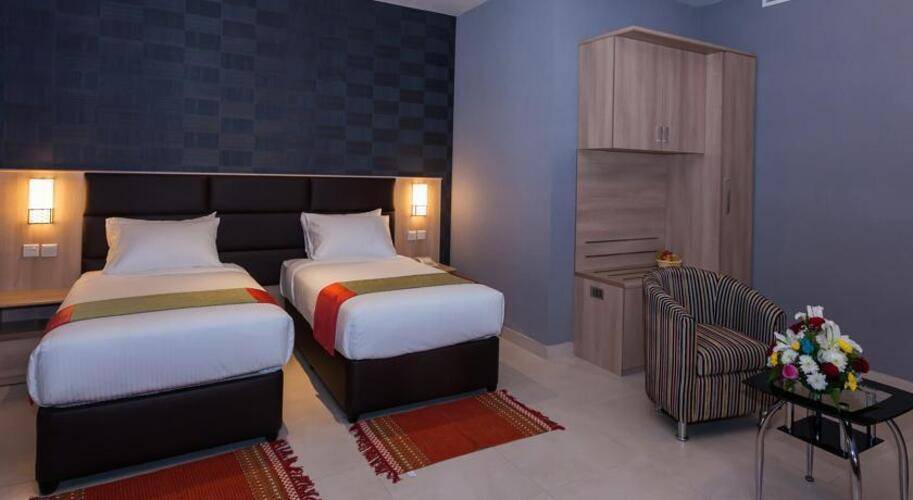 Florida Square Hotel