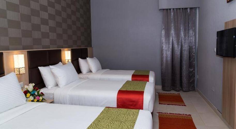 Florida Square Hotel