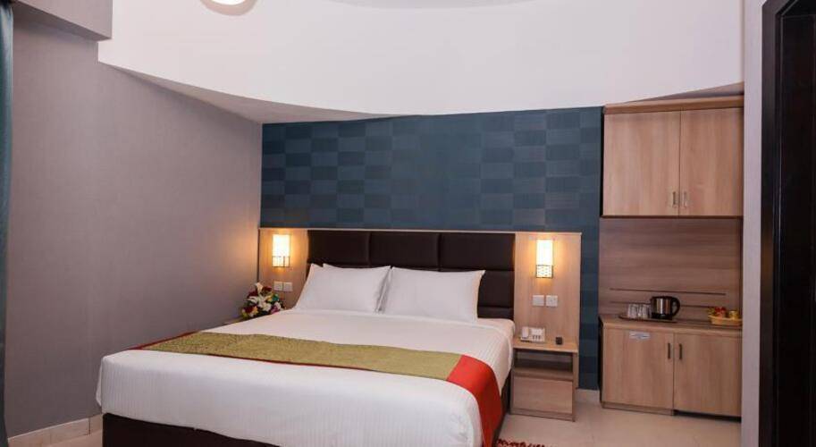 Florida Square Hotel