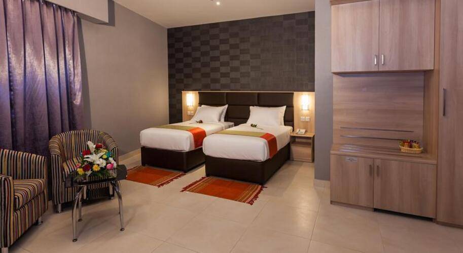 Florida Square Hotel