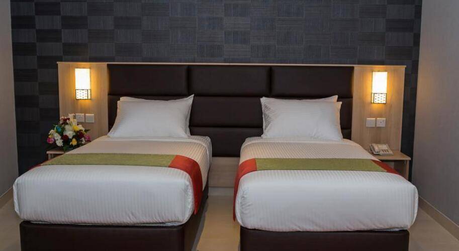 Florida Square Hotel