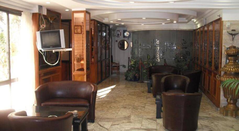 King Koresh Hotel