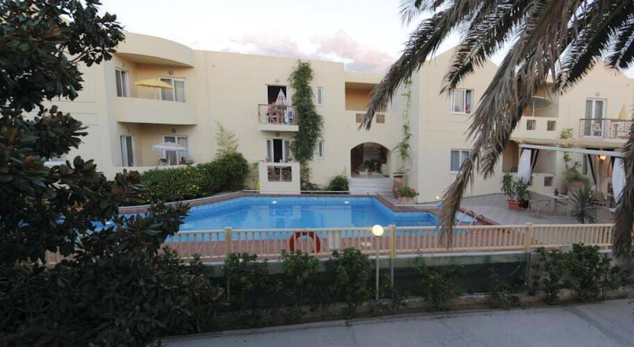 Lambrinos Suites Hotel
