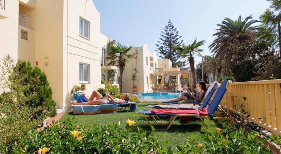 Lambrinos Suites Hotel