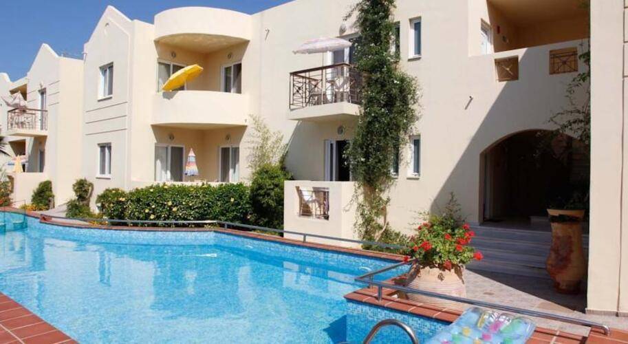 Lambrinos Suites Hotel