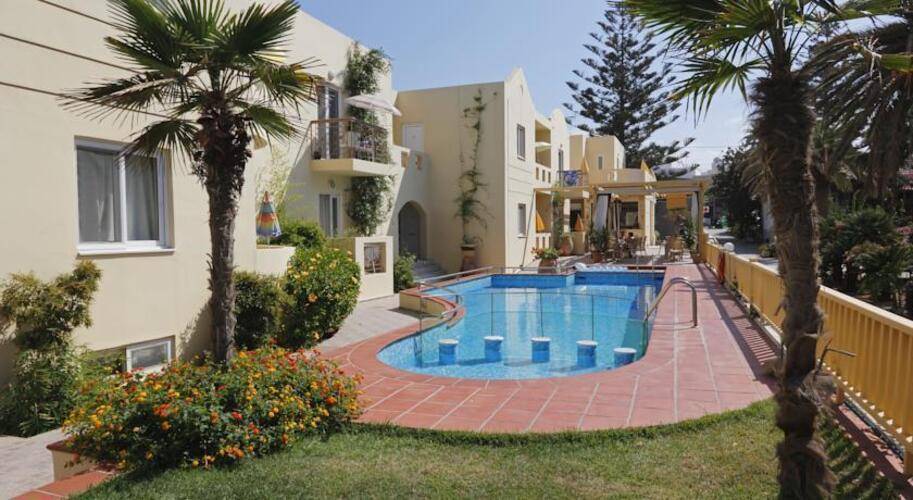 Lambrinos Suites Hotel