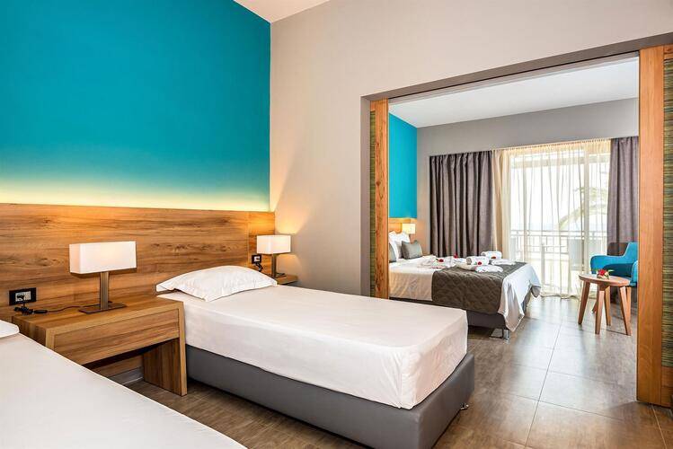 Solimar Aquamarine Hotel