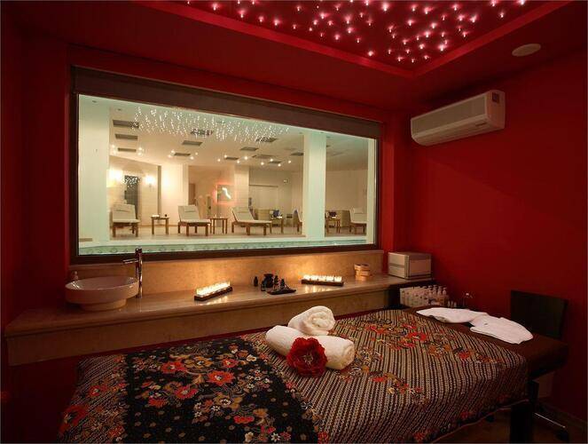 Apollonia Beach Resort & Spa