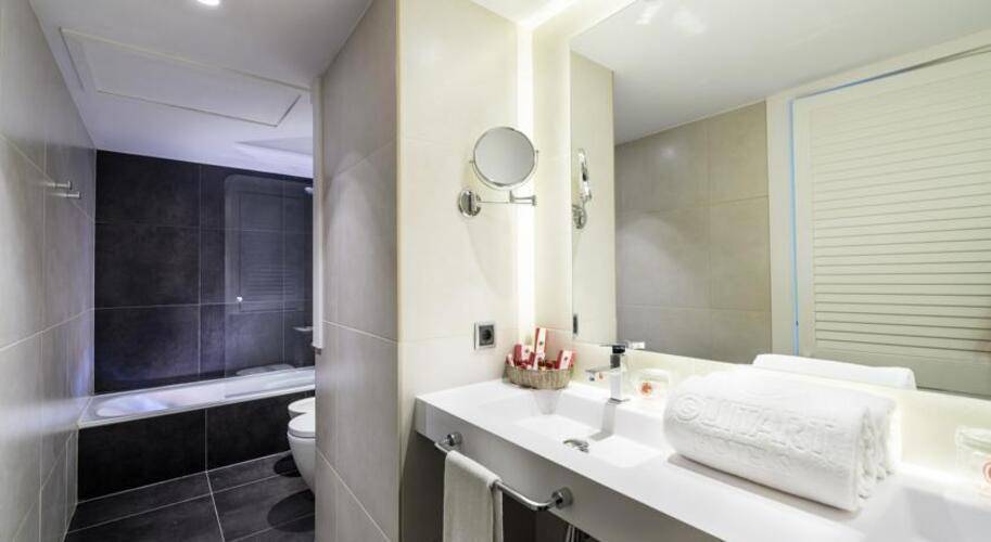 Guitart Grand Passage Hotel — фото 18