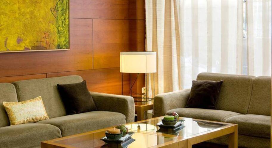 Nh Barcelona Centro Hotel — фото 3