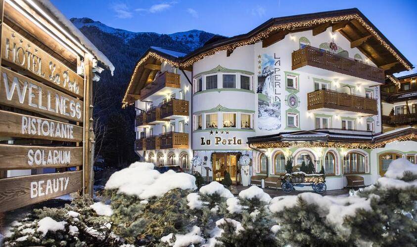 La Perla Hotel