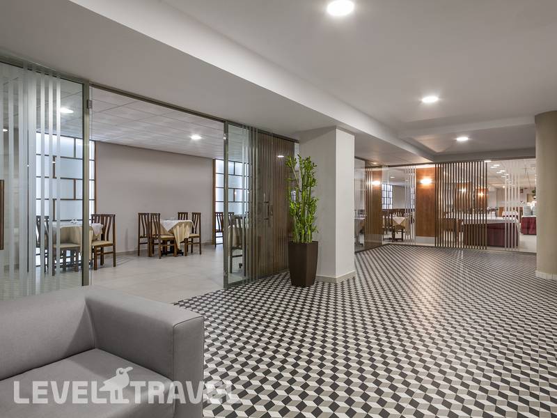 Фотография Oasis Park Hotel