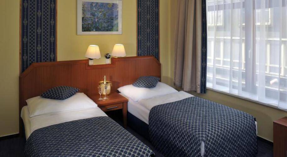 Astoria Hotel