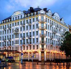 $item['hotel']['name']
