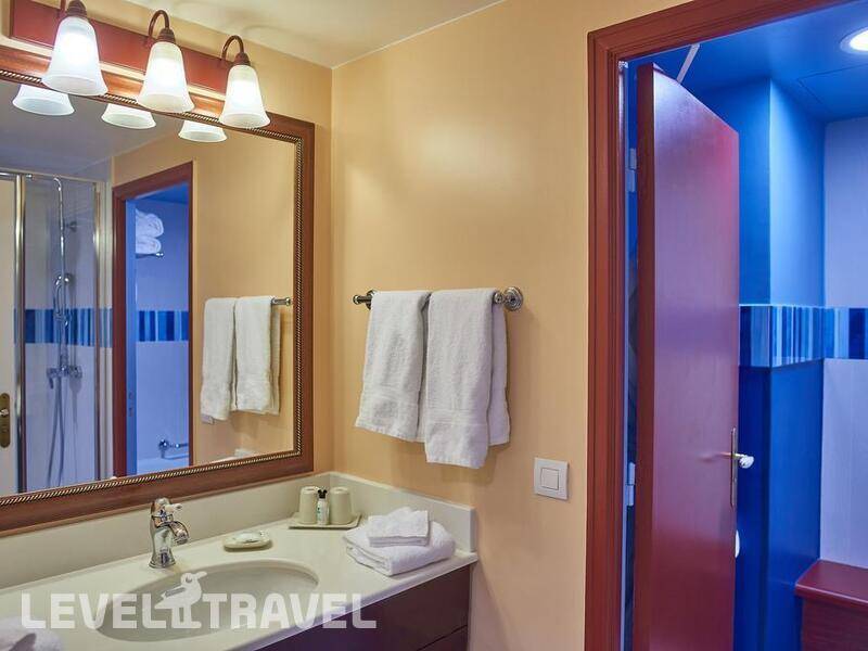 Фотография Disney’S Newport Bay Club