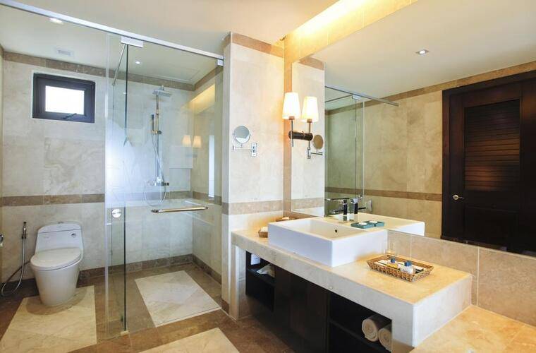 Olalani Resort & Condotel