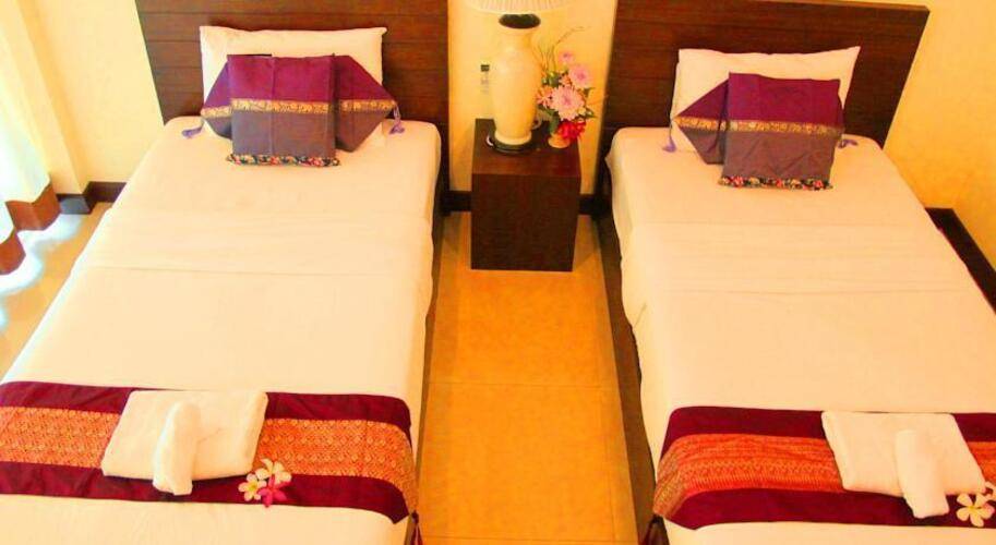 Suphan Lake Hometel