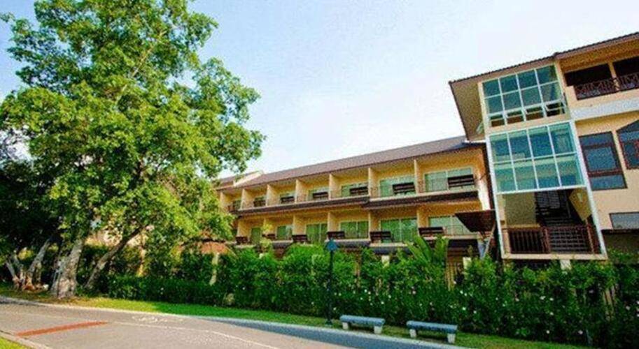Suphan Lake Hometel